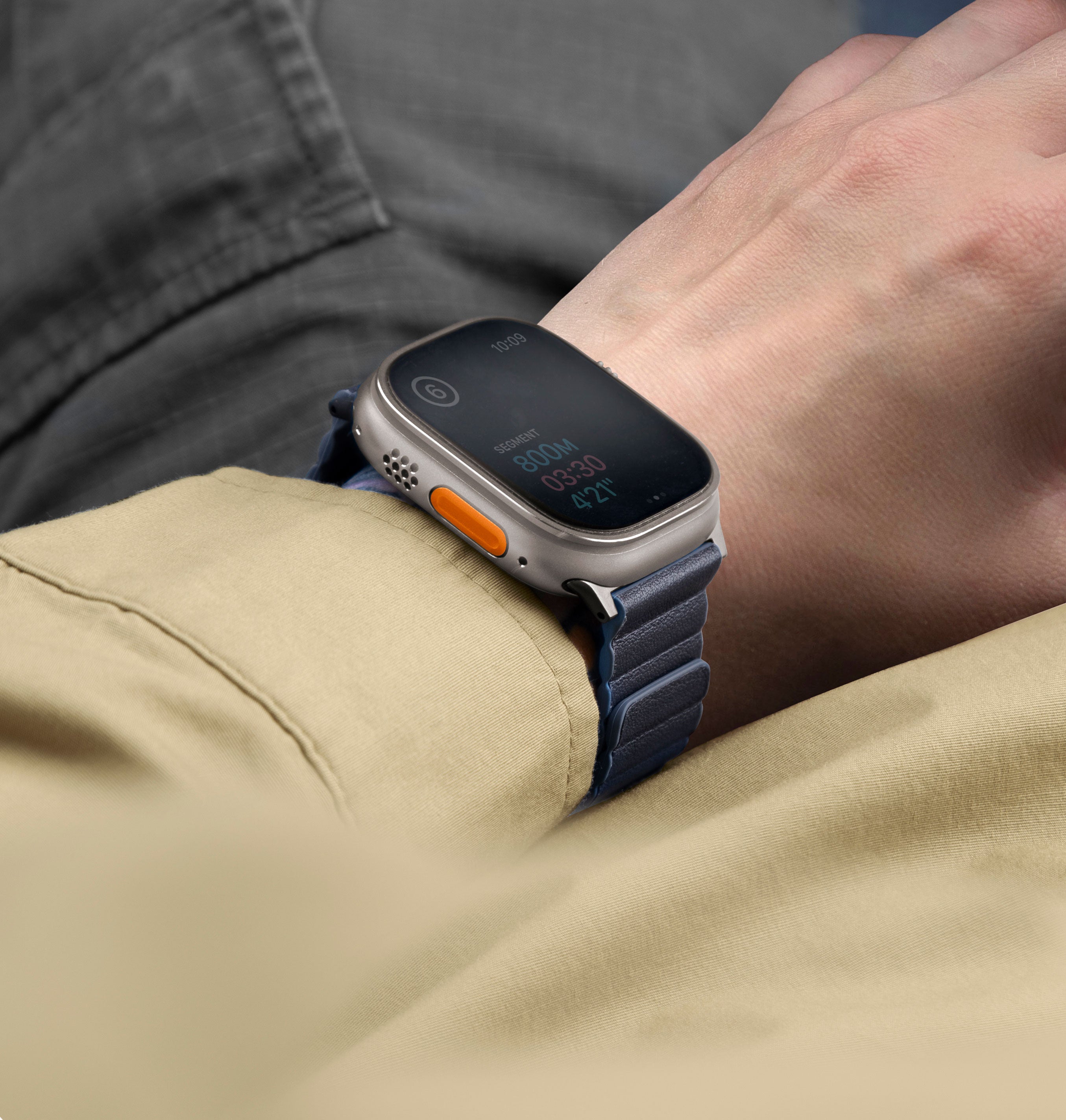 Uniq Revix Strap Premium Edition reversible Apple Watch 49/46/45/44/42MM