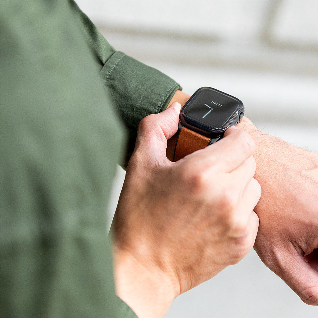 Uniq Garde Apple Watch Case w/Screen protection - 45 & 44MM