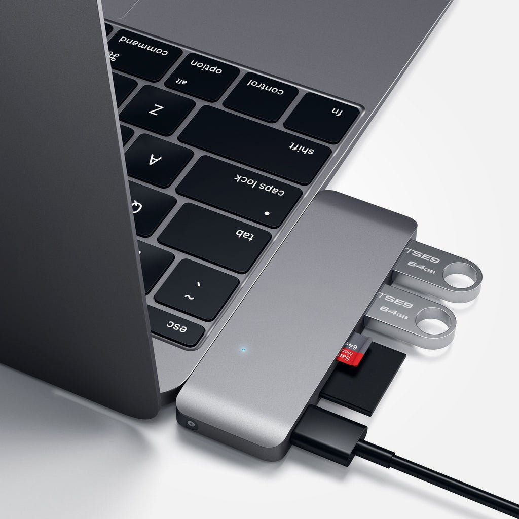USB-C Passthrough  Hub - Satechi - Space Gray